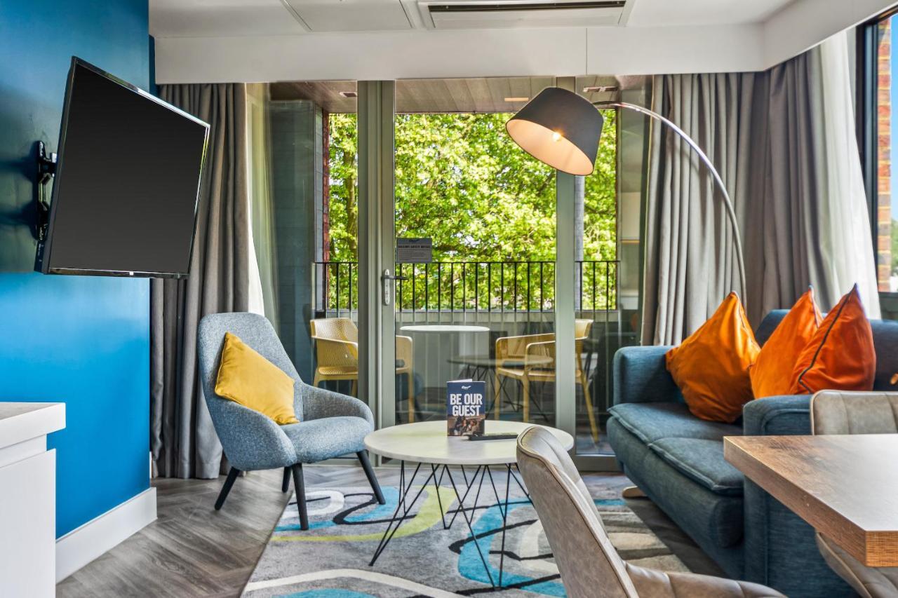Aparthotel Roomzzz Stratford Londra